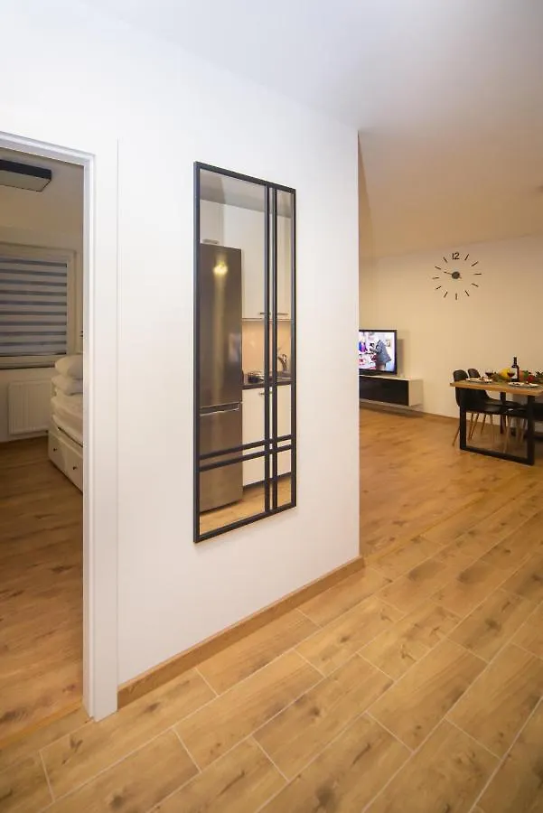 Maya'S Flats & Resorts 49 - Spacious 3 Rooms Apartment In Szafarnia Gdańsk