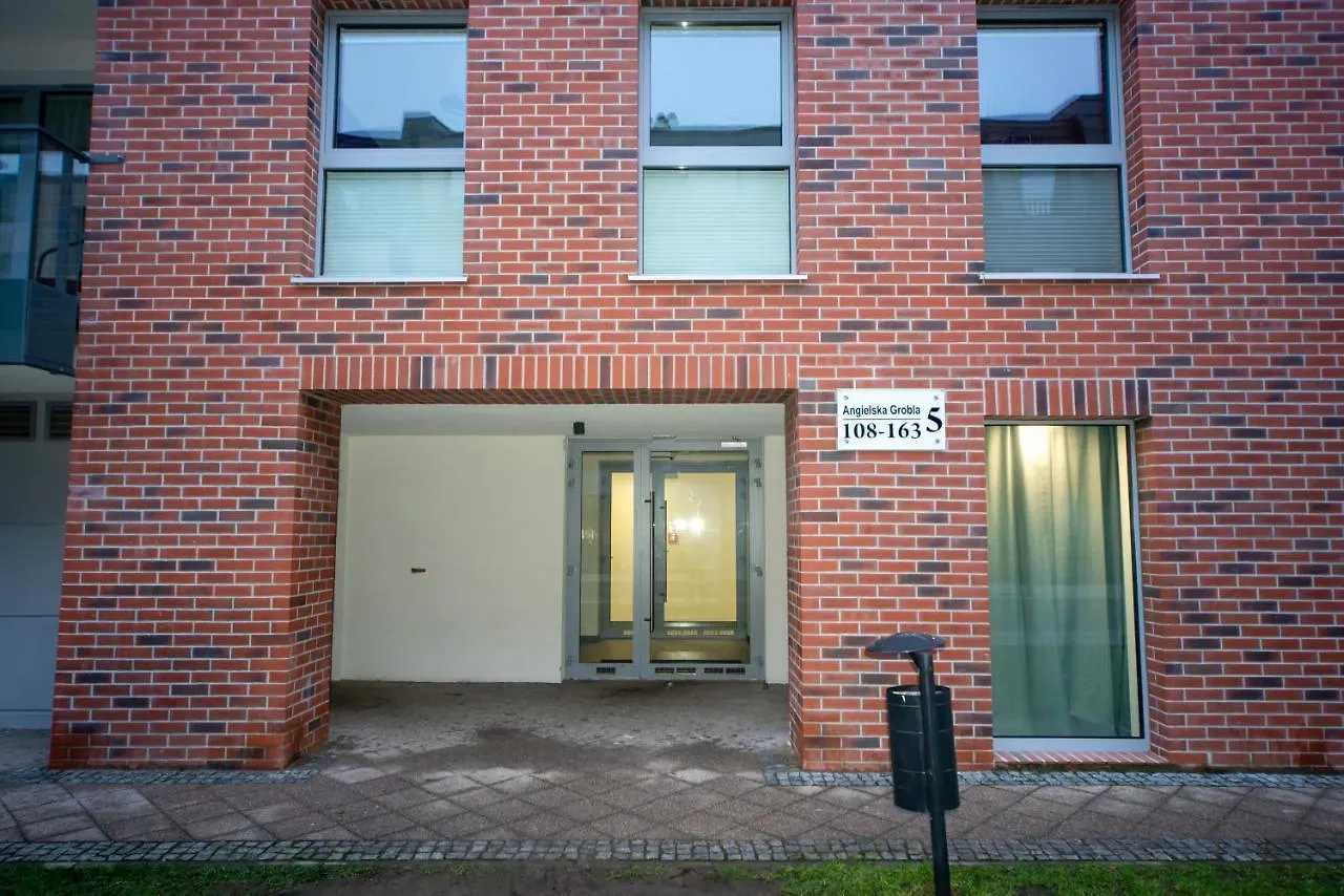 Maya'S Flats & Resorts 49 - Spacious 3 Rooms Apartment In Szafarnia Gdańsk